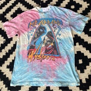 Def Leppard Graphic T-Shirt